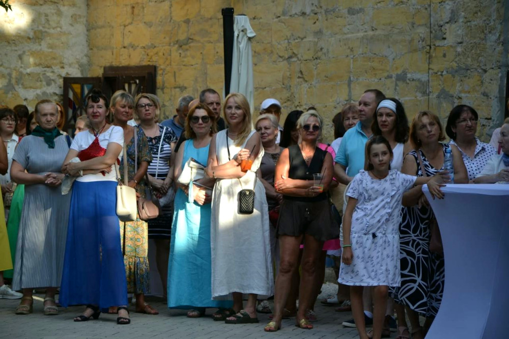 20560 image for slide